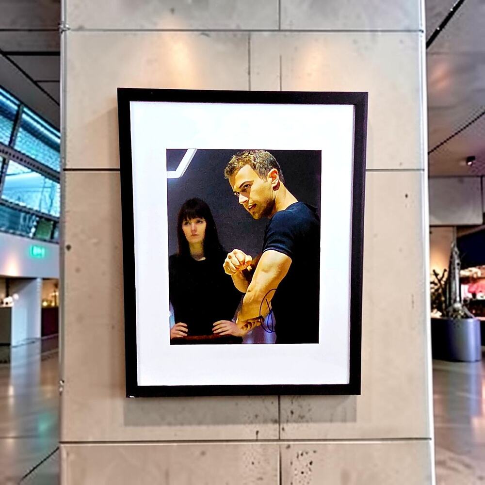 Theo James Signed Autograph Divergent 11X14 Framed & Matted COA